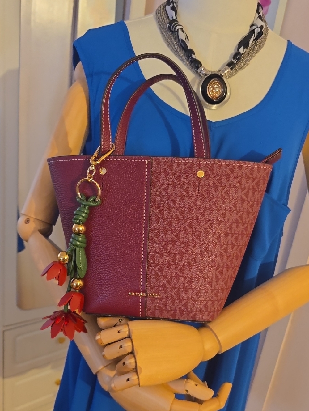 MICHAEL KORS. NWOT